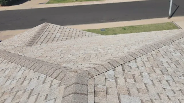 Shingle Roof Lifespan in the Desert: Repair or Replace? — inline image